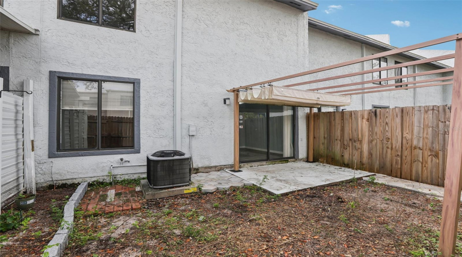 Tampa, Florida 33612, 2 Bedroom Bedrooms, ,2 Bathroombathrooms,Residential,For Sale,Mountain View,0,Mfrtb8452495