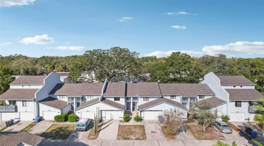 Tampa, Florida 33612, 2 Bedroom Bedrooms, ,2 Bathroombathrooms,Residential,For Sale,Mountain View,0,Mfrtb8452495
