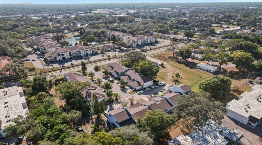 Tampa, Florida 33612, 2 Bedroom Bedrooms, ,2 Bathroombathrooms,Residential,For Sale,Mountain View,0,Mfrtb8452495