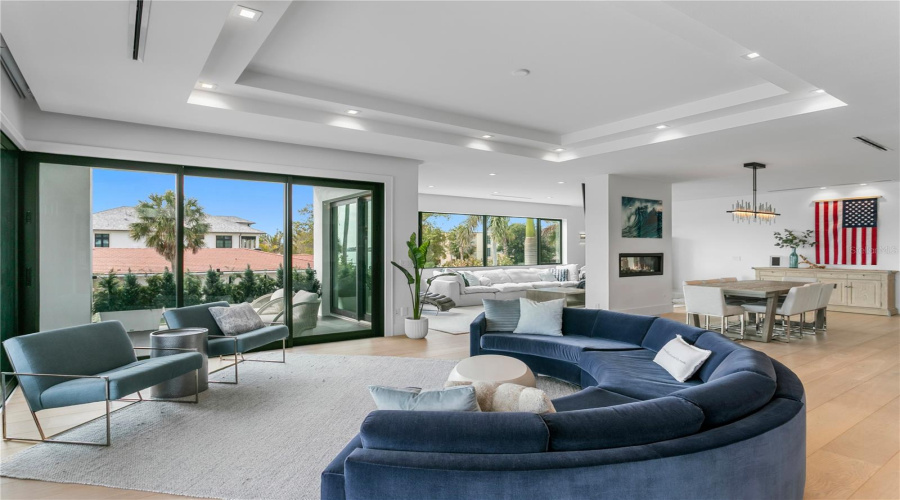 Great Room, Dining Room And Hearth Room
