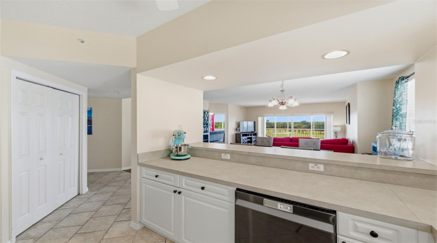 Largo, Florida 33771, 3 Bedroom Bedrooms, ,2 Bathroombathrooms,Residential,For Sale,Country Club,0,Mfrtb8485306