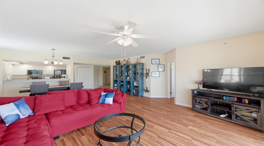 Largo, Florida 33771, 3 Bedroom Bedrooms, ,2 Bathroombathrooms,Residential,For Sale,Country Club,0,Mfrtb8485306