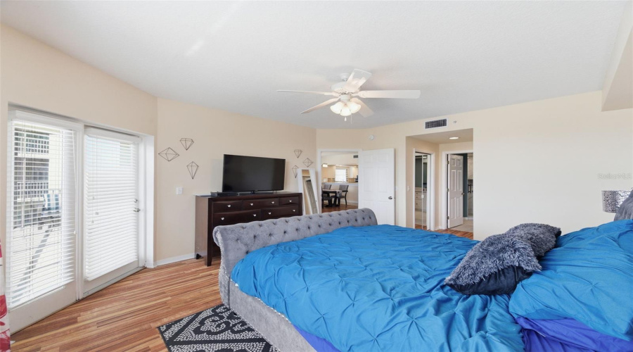 Largo, Florida 33771, 3 Bedroom Bedrooms, ,2 Bathroombathrooms,Residential,For Sale,Country Club,0,Mfrtb8485306