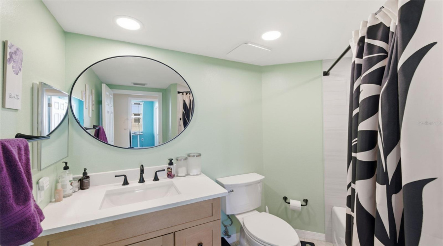 Largo, Florida 33771, 3 Bedroom Bedrooms, ,2 Bathroombathrooms,Residential,For Sale,Country Club,0,Mfrtb8485306