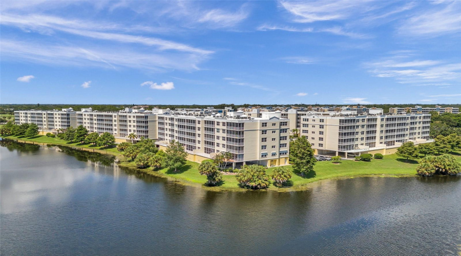 Largo, Florida 33771, 3 Bedroom Bedrooms, ,2 Bathroombathrooms,Residential,For Sale,Country Club,0,Mfrtb8485306