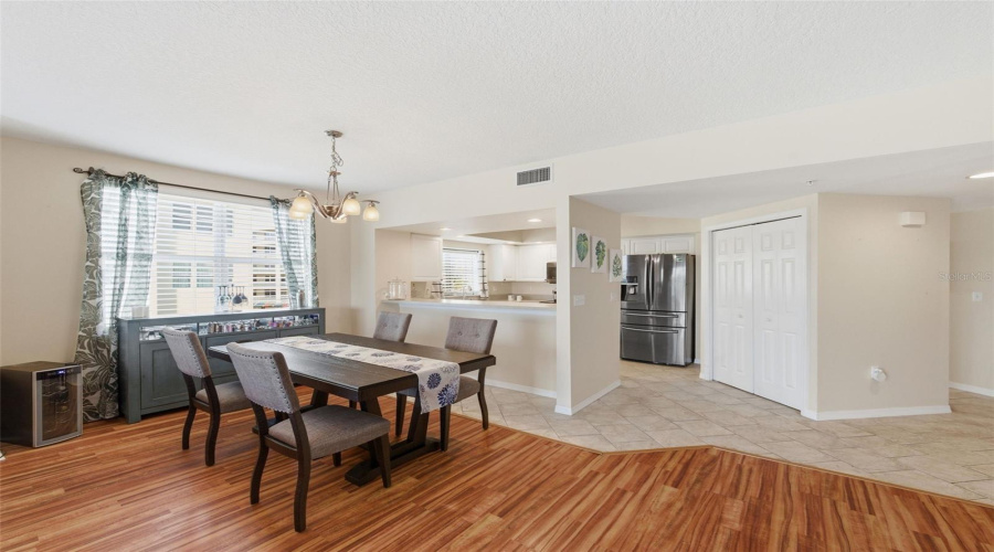 Largo, Florida 33771, 3 Bedroom Bedrooms, ,2 Bathroombathrooms,Residential,For Sale,Country Club,0,Mfrtb8485306