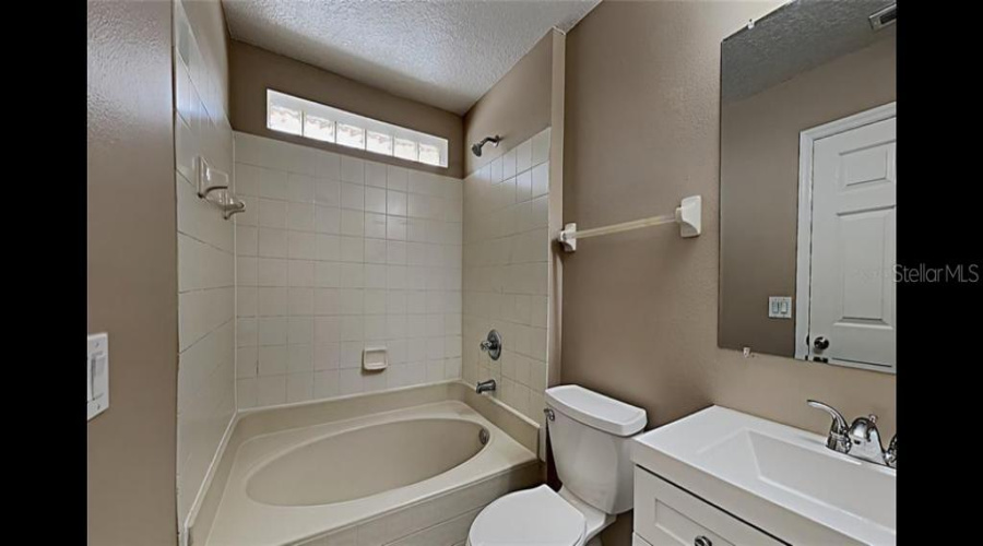 Deltona, Florida 32738, 3 Bedroom Bedrooms, ,2 Bathroombathrooms,Residential,For Sale,Courtland,0,Mfro6408527