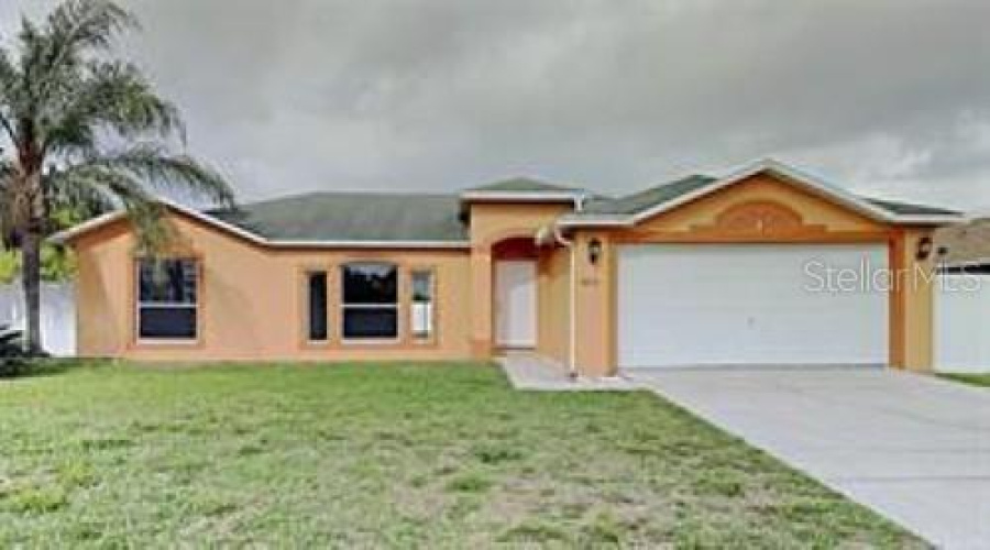 Deltona, Florida 32738, 3 Bedroom Bedrooms, ,2 Bathroombathrooms,Residential,For Sale,Courtland,0,Mfro6408527