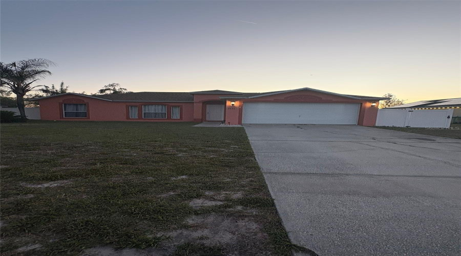 Deltona, Florida 32738, 3 Bedroom Bedrooms, ,2 Bathroombathrooms,Residential,For Sale,Courtland,0,Mfro6408527