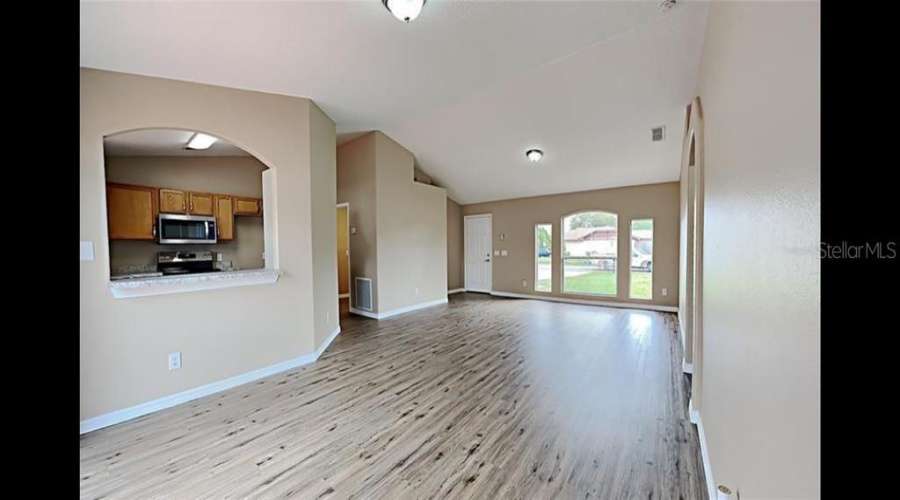 Deltona, Florida 32738, 3 Bedroom Bedrooms, ,2 Bathroombathrooms,Residential,For Sale,Courtland,0,Mfro6408527