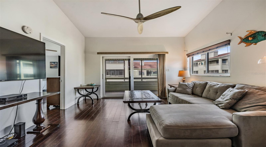 Dunedin, Florida 34698, 2 Bedroom Bedrooms, ,2 Bathroombathrooms,Residential,For Sale,Drake,0,Mfrtb8492226