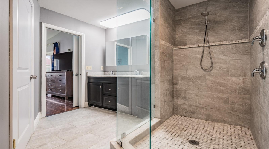 Dunedin, Florida 34698, 2 Bedroom Bedrooms, ,2 Bathroombathrooms,Residential,For Sale,Drake,0,Mfrtb8492226
