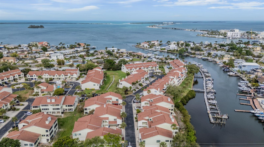 Dunedin, Florida 34698, 2 Bedroom Bedrooms, ,2 Bathroombathrooms,Residential,For Sale,Drake,0,Mfrtb8492226