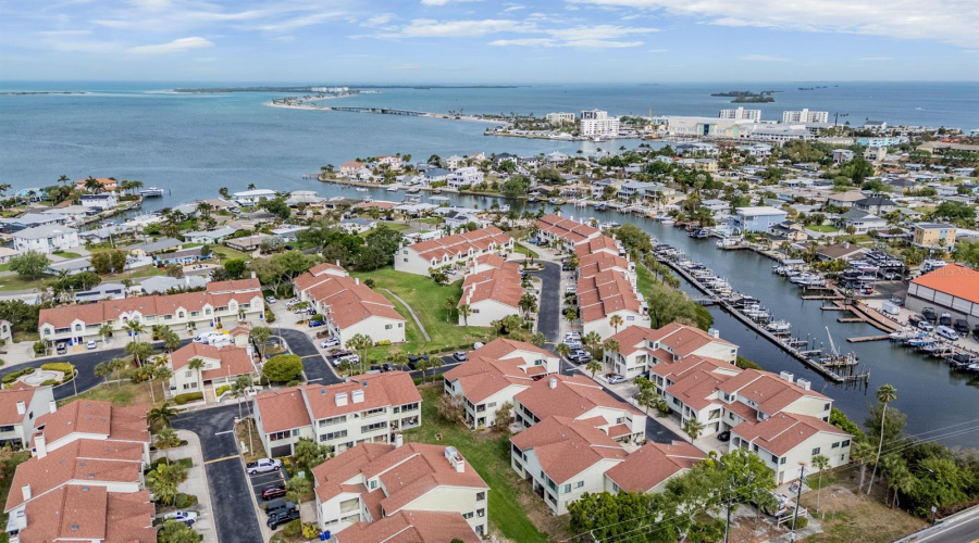 Dunedin, Florida 34698, 2 Bedroom Bedrooms, ,2 Bathroombathrooms,Residential,For Sale,Drake,0,Mfrtb8492226