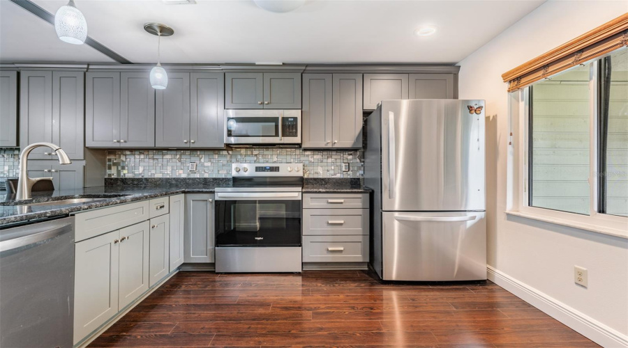 Dunedin, Florida 34698, 2 Bedroom Bedrooms, ,2 Bathroombathrooms,Residential,For Sale,Drake,0,Mfrtb8492226