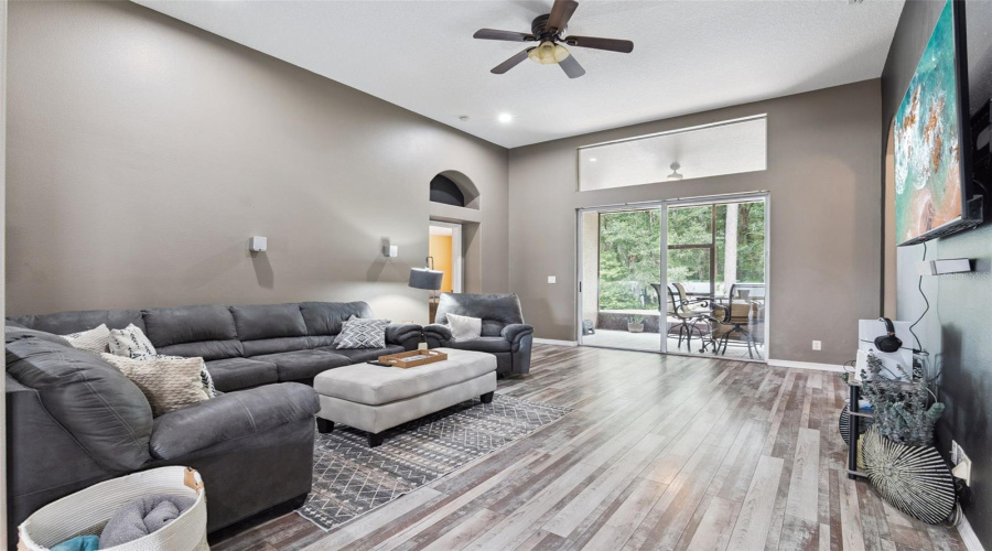 Apopka, Florida 32703, 4 Bedroom Bedrooms, ,2 Bathroombathrooms,Residential,For Sale,Golden Ivy,0,Mfro6429550