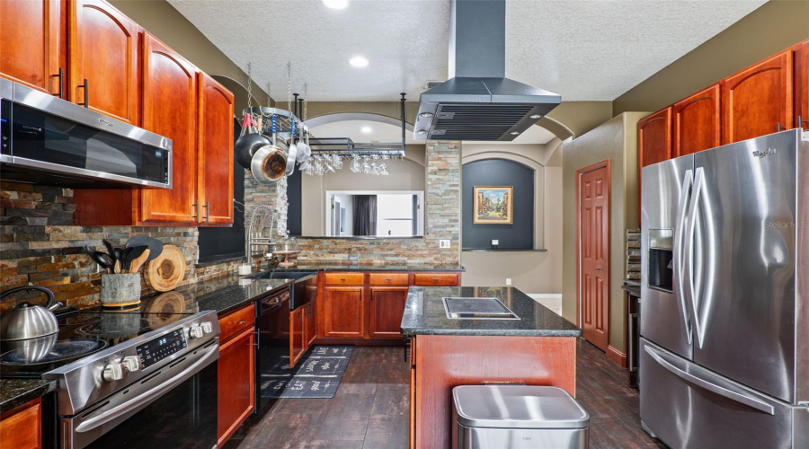 Apopka, Florida 32703, 4 Bedroom Bedrooms, ,2 Bathroombathrooms,Residential,For Sale,Golden Ivy,0,Mfro6429550