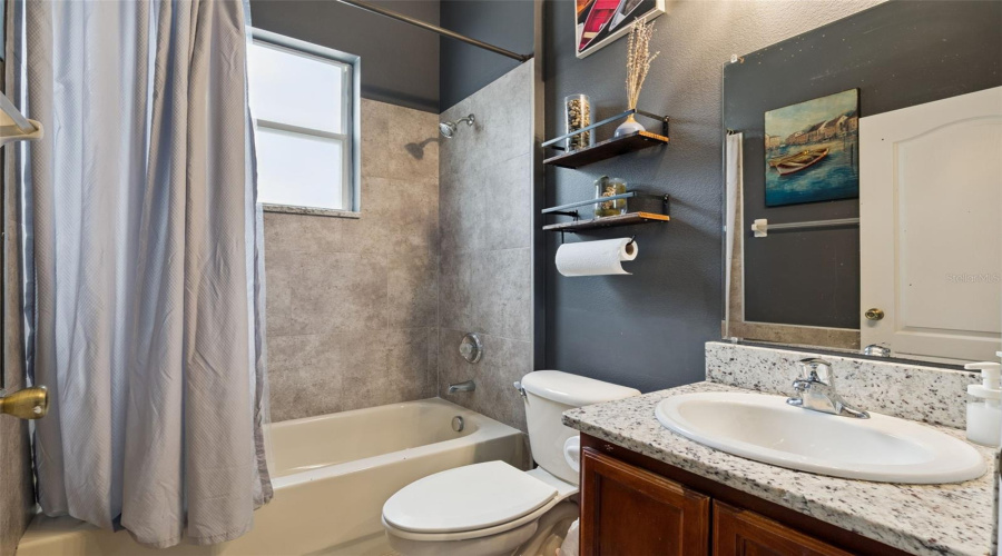 Apopka, Florida 32703, 4 Bedroom Bedrooms, ,2 Bathroombathrooms,Residential,For Sale,Golden Ivy,0,Mfro6429550