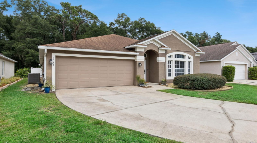 Apopka, Florida 32703, 4 Bedroom Bedrooms, ,2 Bathroombathrooms,Residential,For Sale,Golden Ivy,0,Mfro6429550