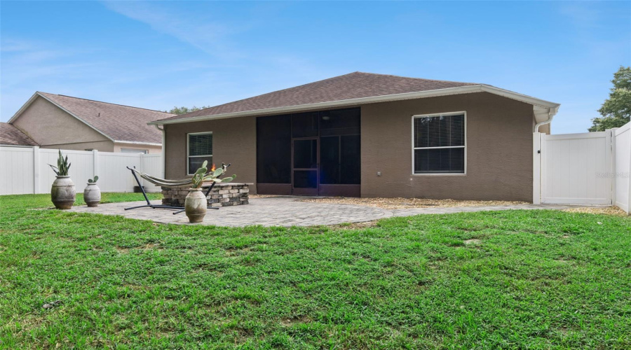 Apopka, Florida 32703, 4 Bedroom Bedrooms, ,2 Bathroombathrooms,Residential,For Sale,Golden Ivy,0,Mfro6429550