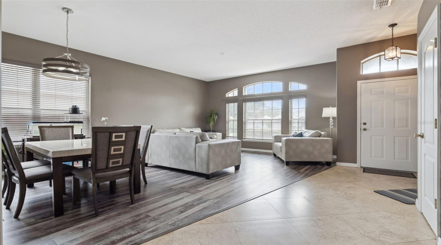 Apopka, Florida 32703, 4 Bedroom Bedrooms, ,2 Bathroombathrooms,Residential,For Sale,Golden Ivy,0,Mfro6429550