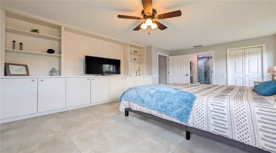 Tampa, Florida 33615, 5 Bedroom Bedrooms, ,3 Bathroombathrooms,Residential,For Sale,Longboat,0,Mfrtb8534853