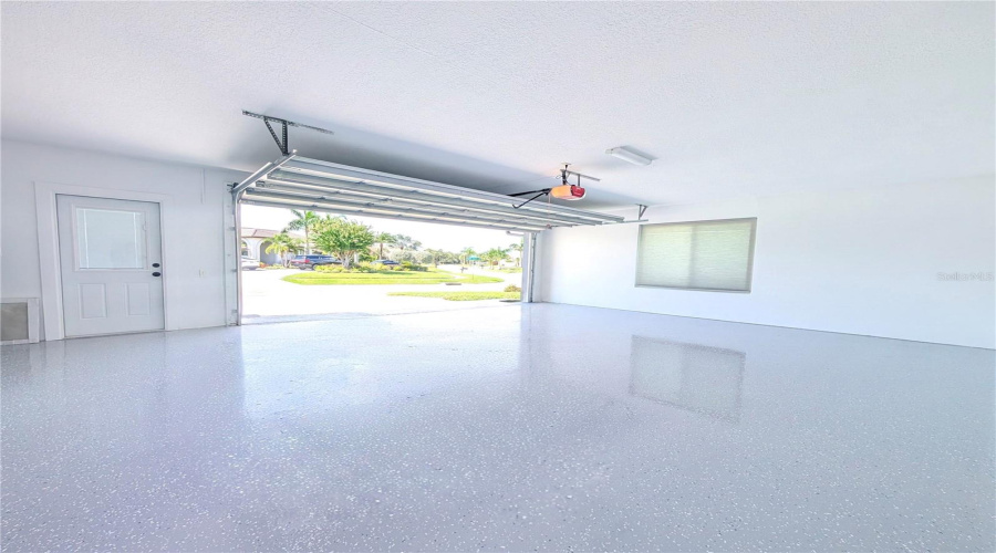 New Epoxy Floors &Amp; Freshly Painted Walls In Garage.