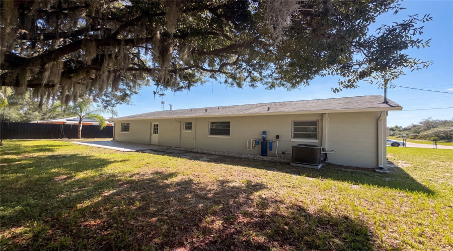 Avon Park, Florida 33825, 2 Bedroom Bedrooms, ,2 Bathroombathrooms,Residential,For Sale,Calumet,0,Mfro6424052
