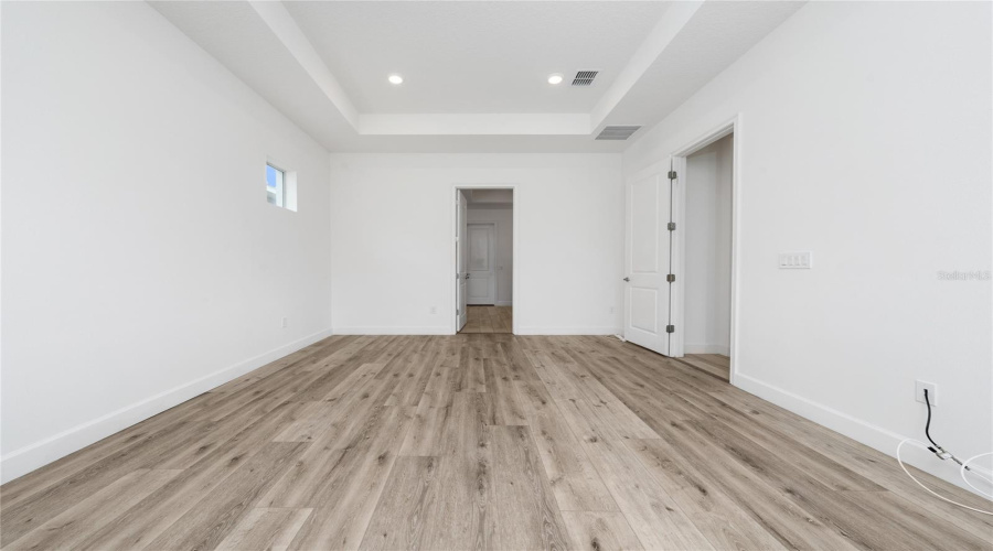 Winter Garden, Florida 34787, 5 Bedroom Bedrooms, ,4 Bathroombathrooms,Residential,For Sale,Bowery,0,Mfro6415123