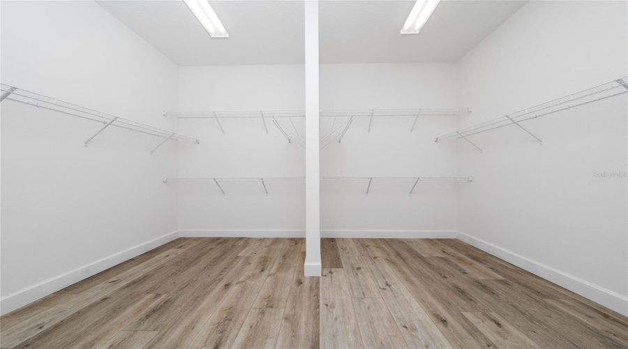 Winter Garden, Florida 34787, 5 Bedroom Bedrooms, ,4 Bathroombathrooms,Residential,For Sale,Bowery,0,Mfro6415123