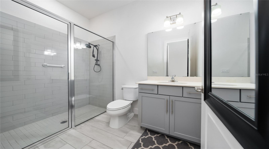Winter Garden, Florida 34787, 5 Bedroom Bedrooms, ,4 Bathroombathrooms,Residential,For Sale,Bowery,0,Mfro6415123