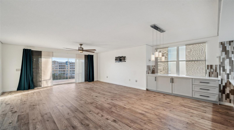 Largo, Florida 33771, 3 Bedroom Bedrooms, ,2 Bathroombathrooms,Residential,For Sale,Starkey,0,Mfrtb8353821