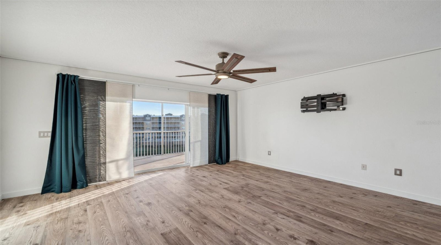 Largo, Florida 33771, 3 Bedroom Bedrooms, ,2 Bathroombathrooms,Residential,For Sale,Starkey,0,Mfrtb8353821