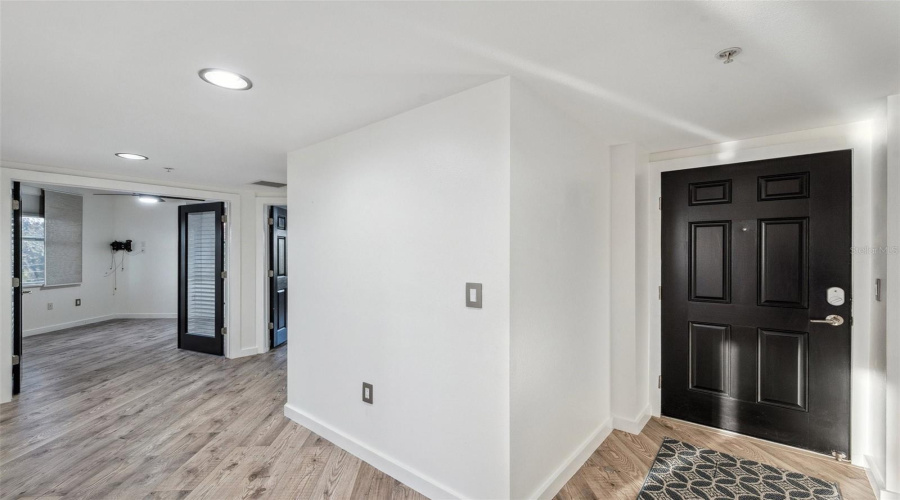 Largo, Florida 33771, 3 Bedroom Bedrooms, ,2 Bathroombathrooms,Residential,For Sale,Starkey,0,Mfrtb8353821