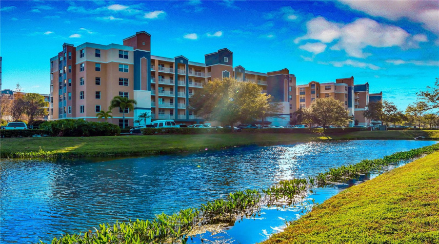 Largo, Florida 33771, 3 Bedroom Bedrooms, ,2 Bathroombathrooms,Residential,For Sale,Starkey,0,Mfrtb8353821