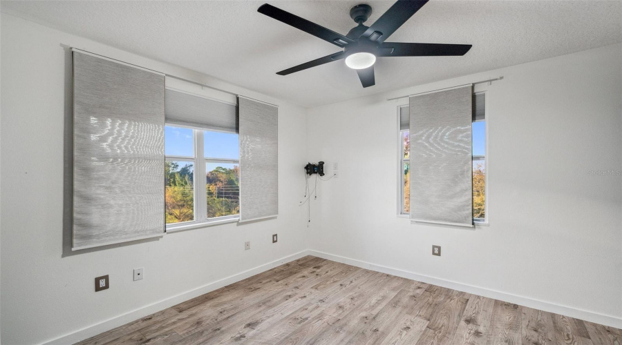 Largo, Florida 33771, 3 Bedroom Bedrooms, ,2 Bathroombathrooms,Residential,For Sale,Starkey,0,Mfrtb8353821