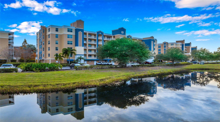 Largo, Florida 33771, 3 Bedroom Bedrooms, ,2 Bathroombathrooms,Residential,For Sale,Starkey,0,Mfrtb8353821