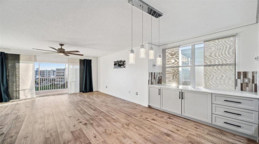 Largo, Florida 33771, 3 Bedroom Bedrooms, ,2 Bathroombathrooms,Residential,For Sale,Starkey,0,Mfrtb8353821