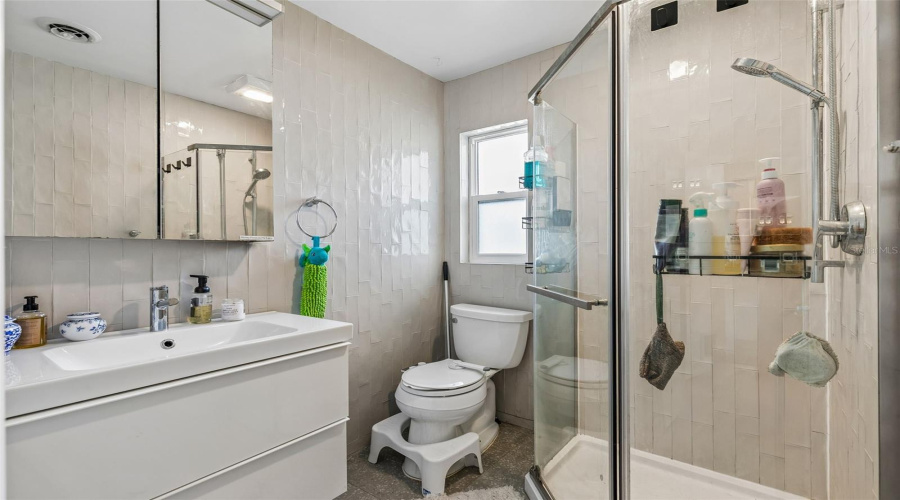 Orlando, Florida 32812, 3 Bedroom Bedrooms, ,2 Bathroombathrooms,Residential,For Sale,Fetrow,0,Mfro6435603