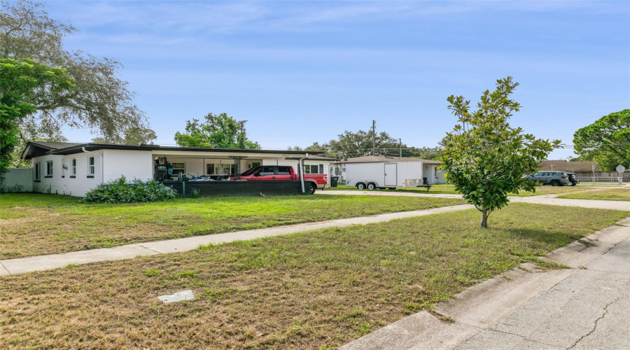 Orlando, Florida 32812, 3 Bedroom Bedrooms, ,2 Bathroombathrooms,Residential,For Sale,Fetrow,0,Mfro6435603