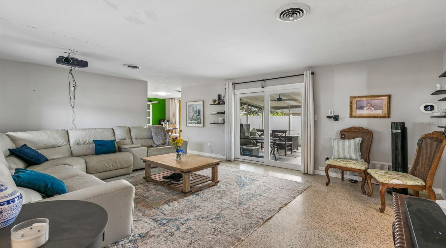 Orlando, Florida 32812, 3 Bedroom Bedrooms, ,2 Bathroombathrooms,Residential,For Sale,Fetrow,0,Mfro6435603