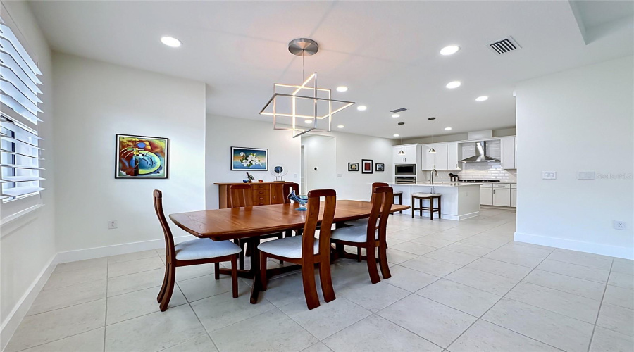 Venice, Florida 34293, 3 Bedroom Bedrooms, ,2 Bathroombathrooms,Residential,For Sale,Dayspring,0,Mfrn6144509