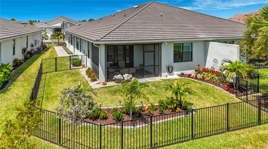 Venice, Florida 34293, 3 Bedroom Bedrooms, ,2 Bathroombathrooms,Residential,For Sale,Dayspring,0,Mfrn6144509