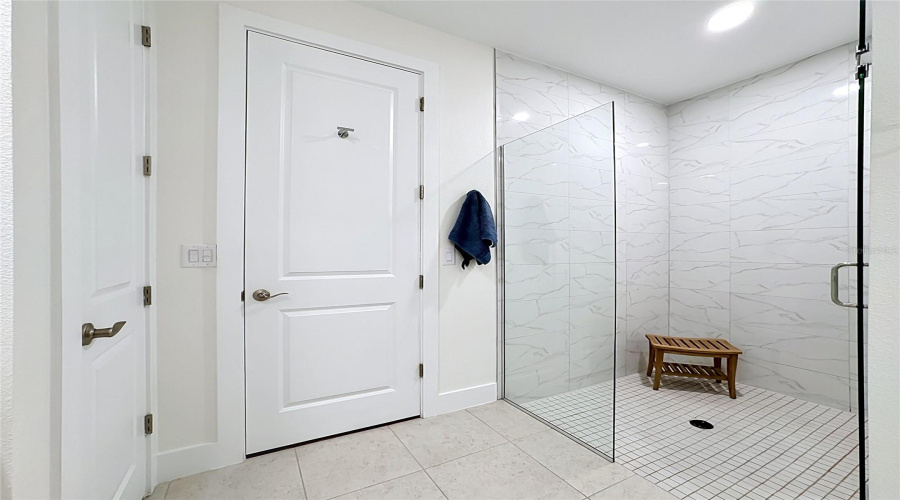 Venice, Florida 34293, 3 Bedroom Bedrooms, ,2 Bathroombathrooms,Residential,For Sale,Dayspring,0,Mfrn6144509