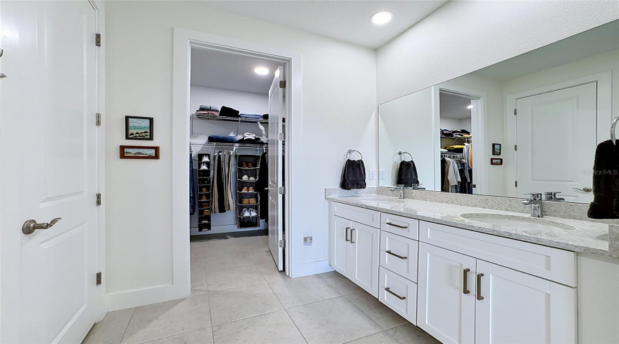 Venice, Florida 34293, 3 Bedroom Bedrooms, ,2 Bathroombathrooms,Residential,For Sale,Dayspring,0,Mfrn6144509