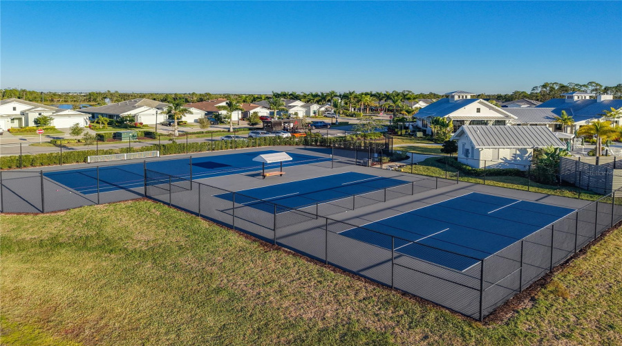 Venice, Florida 34293, 3 Bedroom Bedrooms, ,2 Bathroombathrooms,Residential,For Sale,Dayspring,0,Mfrn6144509