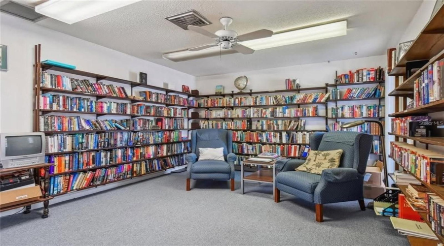 Seminole, Florida 33778, 2 Bedroom Bedrooms, ,2 Bathroombathrooms,Residential,For Sale,102Nd,0,Mfrtb8538351
