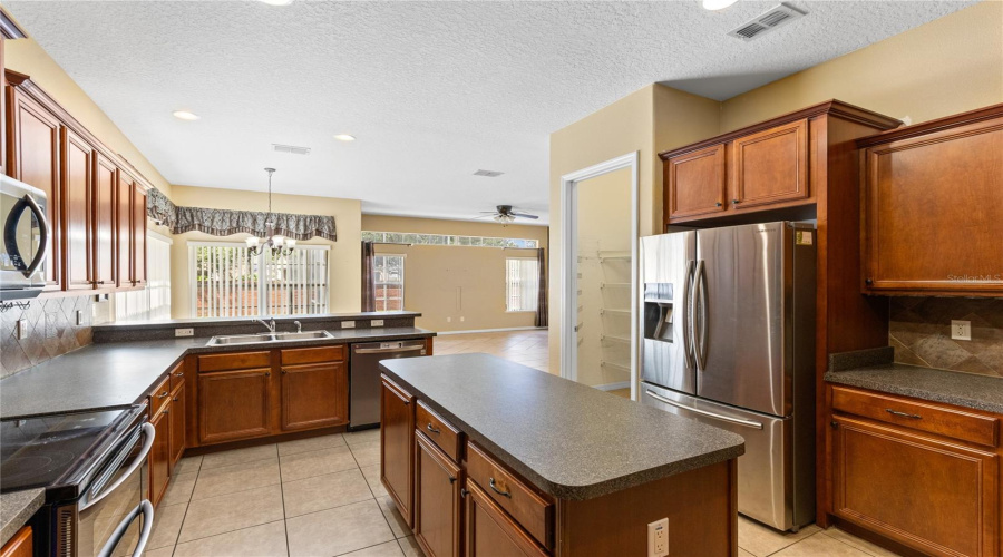 Orlando, Florida 32828, 4 Bedroom Bedrooms, ,3 Bathroombathrooms,Residential,For Sale,Bristol Lake,0,Mfro6420900
