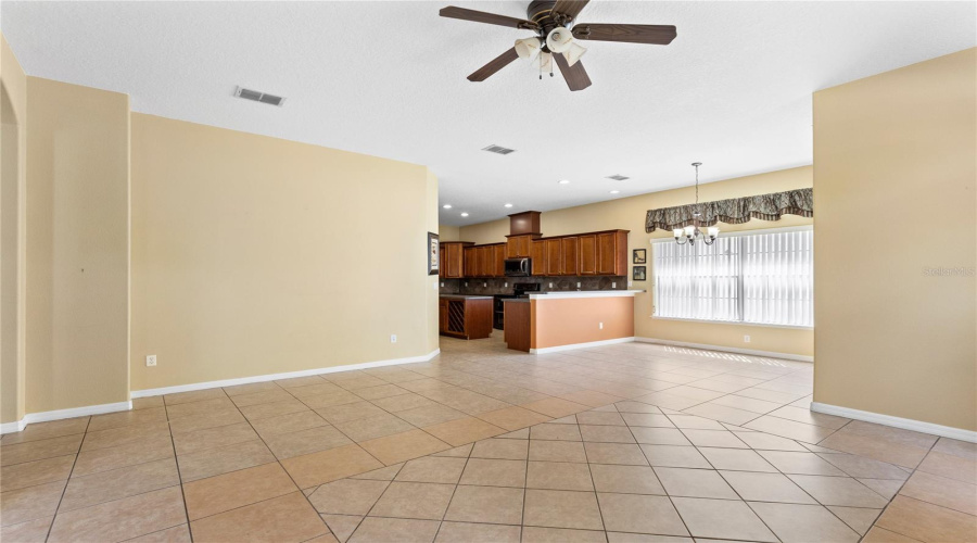 Orlando, Florida 32828, 4 Bedroom Bedrooms, ,3 Bathroombathrooms,Residential,For Sale,Bristol Lake,0,Mfro6420900