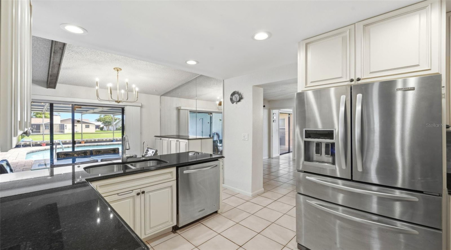 Largo, Florida 33773, 3 Bedroom Bedrooms, ,2 Bathroombathrooms,Residential,For Sale,97Th,0,Mfrtb8522027